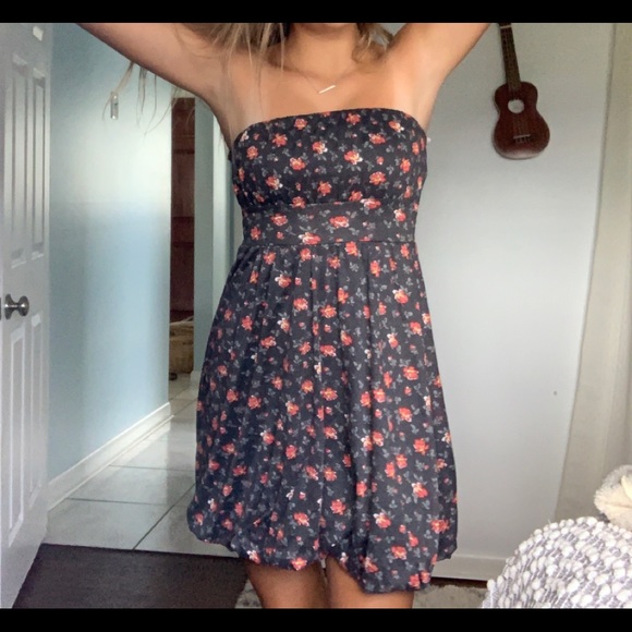 STRAPLESS FLORAL DRESS - Picture 2 of 3